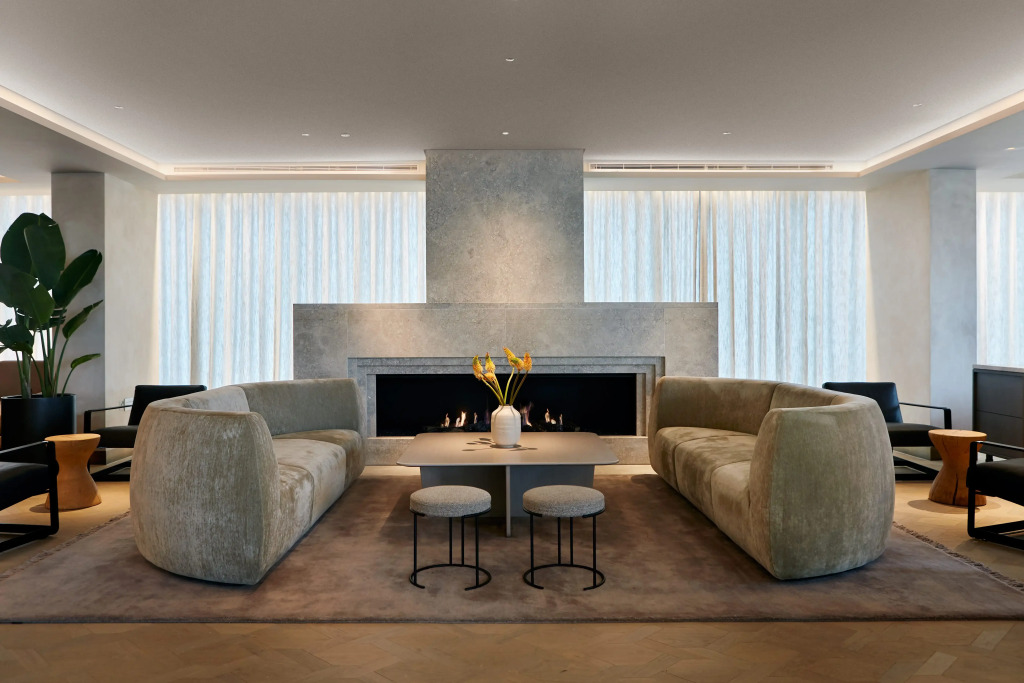 The Stratford, Autograph Collection