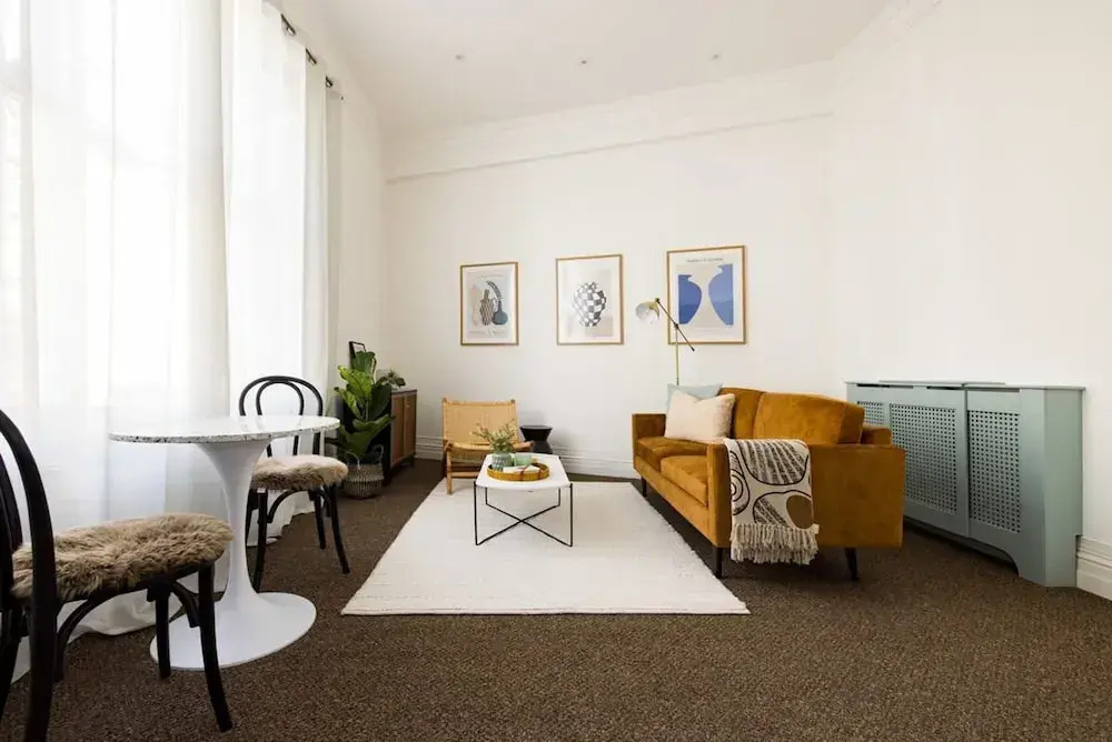 Spacious Apartment With Office Rear Terrace