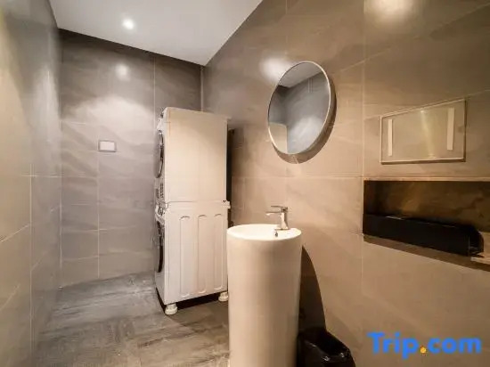 Weiji Hotel (Shanghai hongqiao Wuzhong Road)