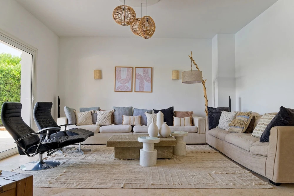 Vesta - Luxury Villa - 5BR - White Villas
