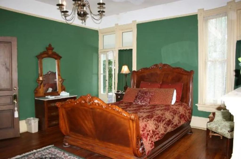 The Queen Anne Inn