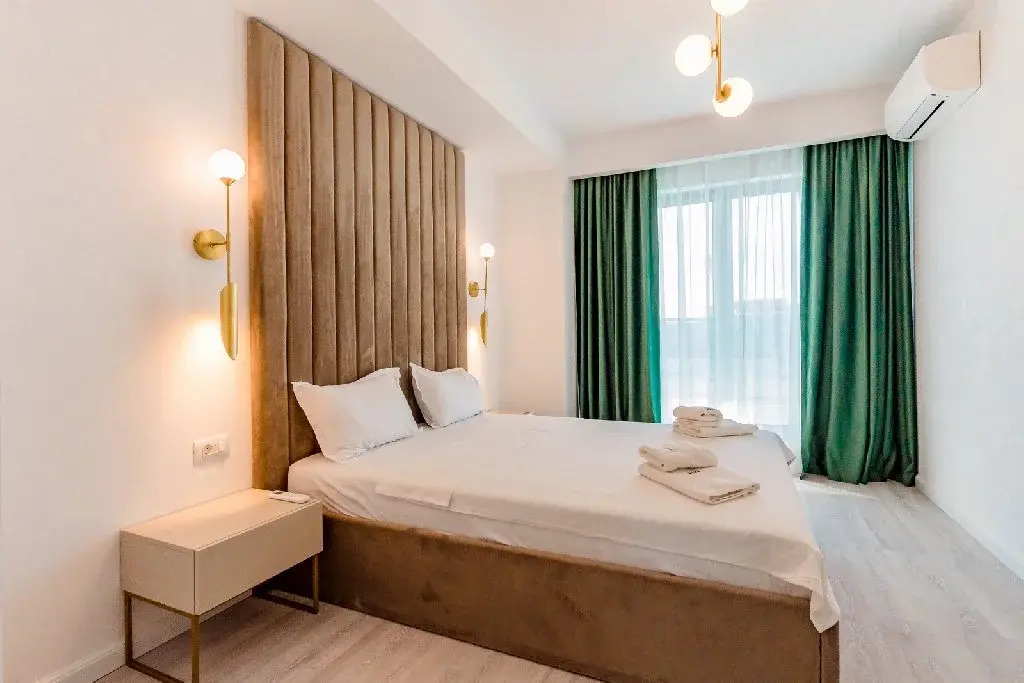 WAVE 2 Promenada Apartments