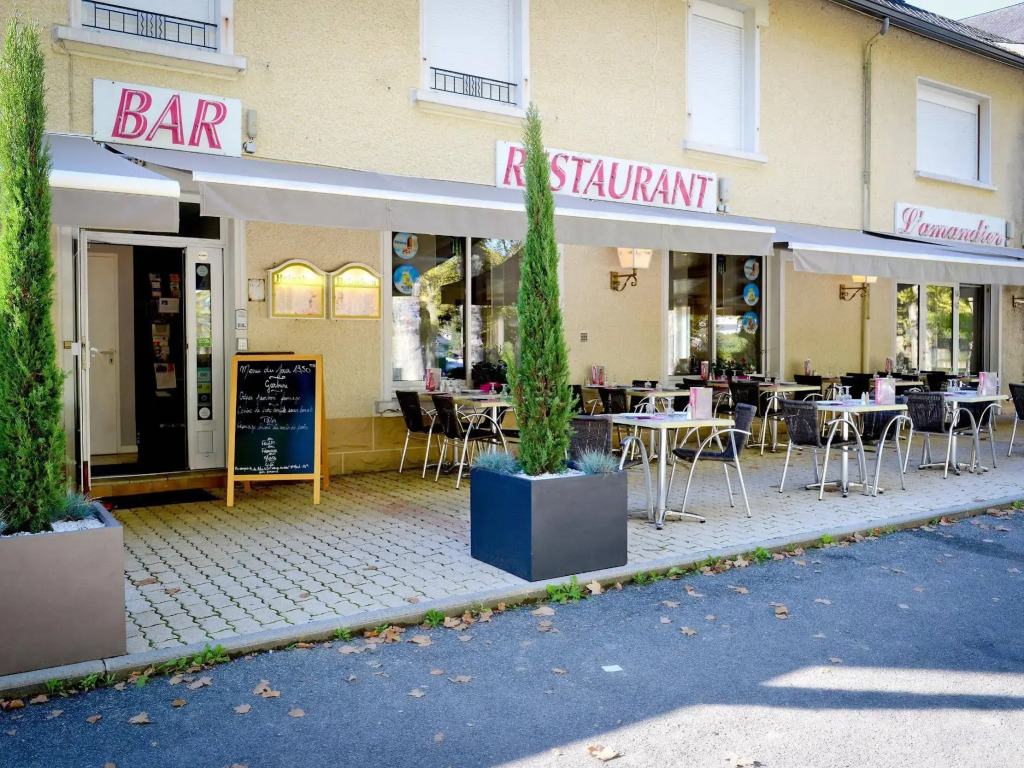 Logis Hôtel lAmandier