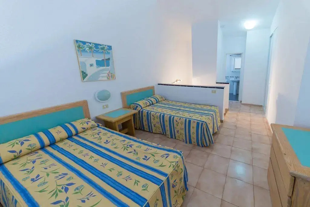Castle Harbour Holiday Home Heated Pool Views by LoveTenerife