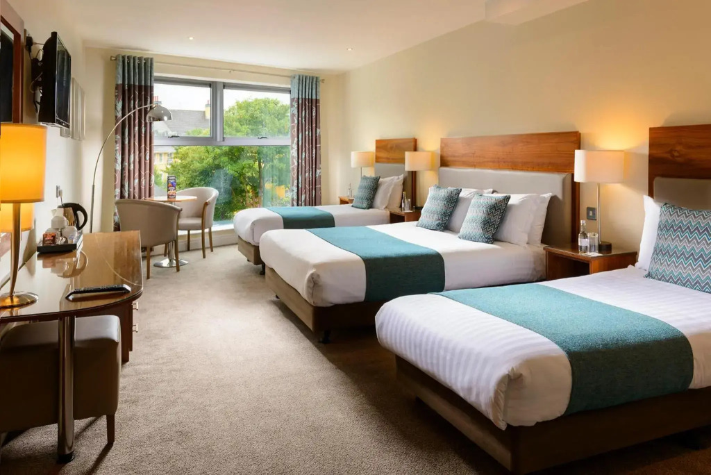 Scotts Hotel