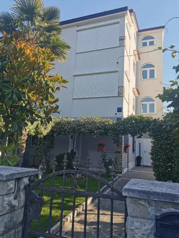 Apartments Sliško