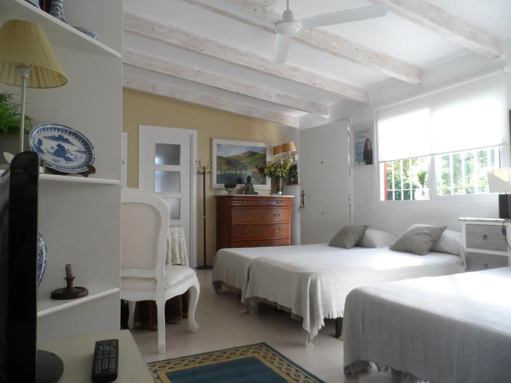Casa con jardín frente Playa de Burriana