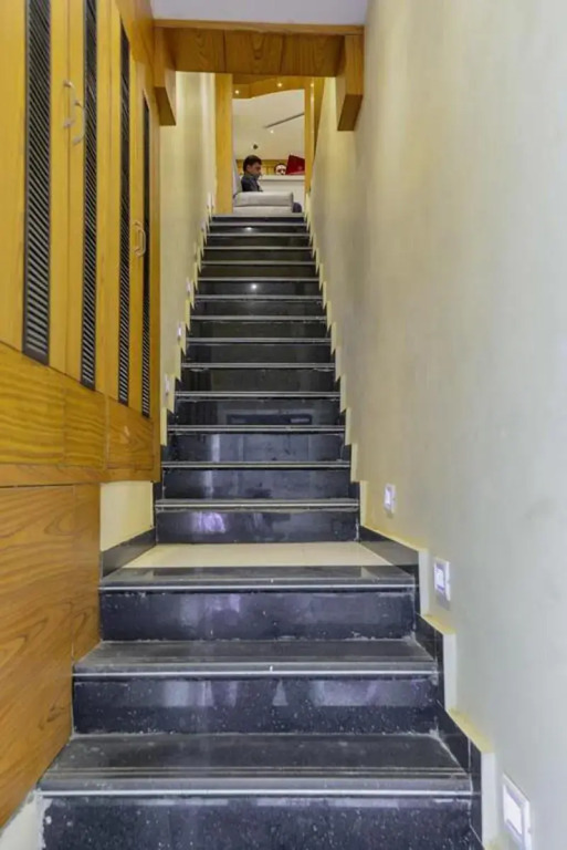 Hotel Residency Park Near Masjid Rly Station South Mumbai