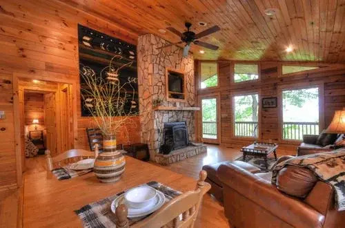 Dream Circle Cabin