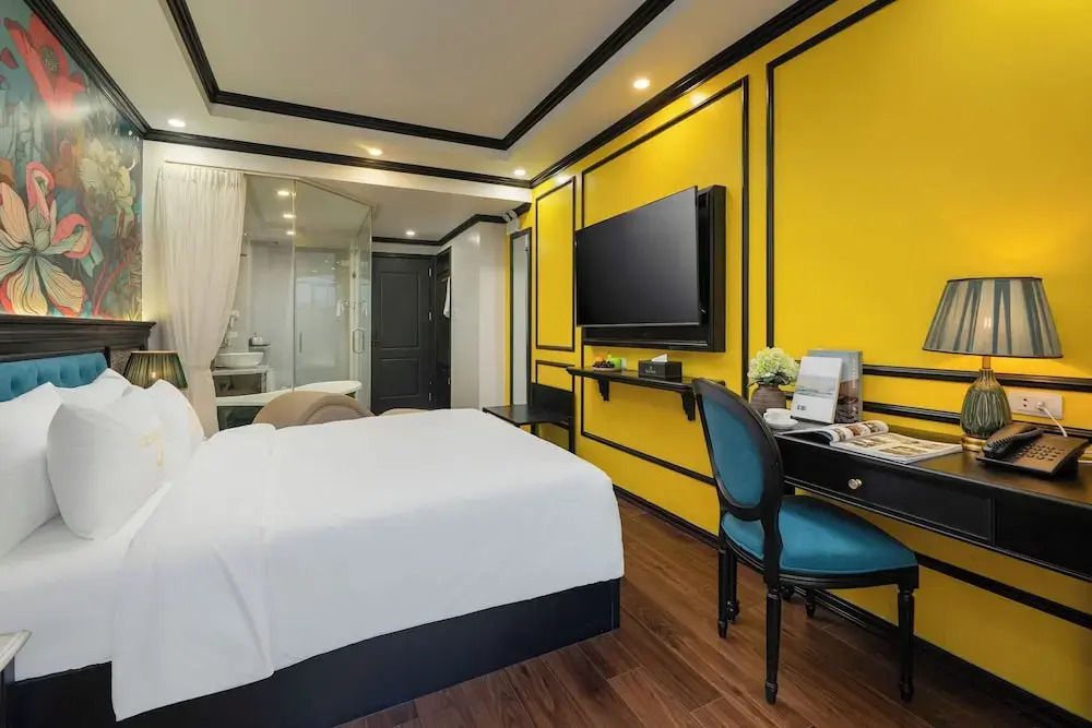 Royal Hotel & Spa