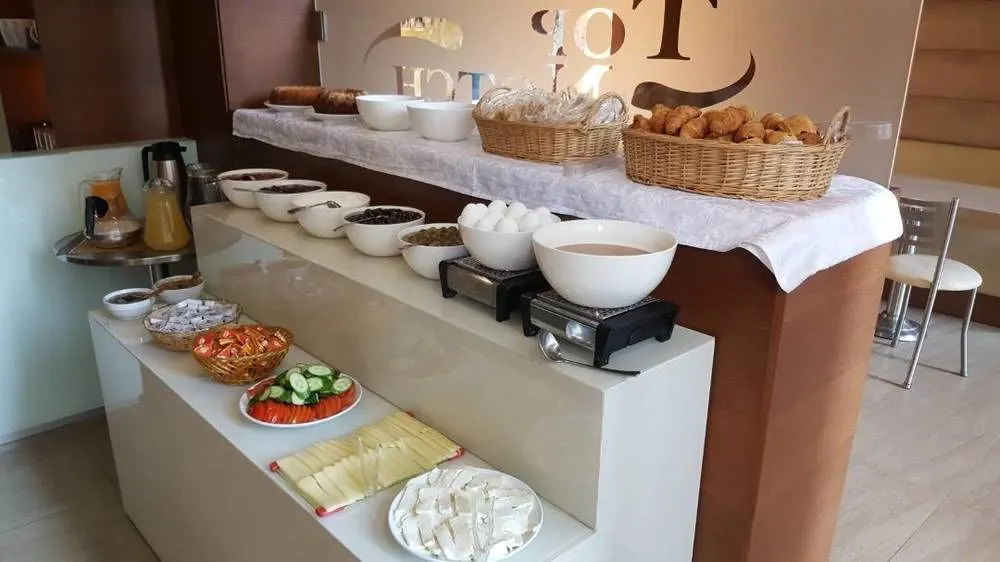 Britannia Suites