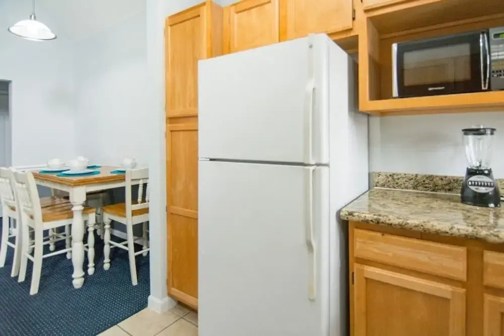 Runaway Beach Club 2202 - Three Bedroom Condo
