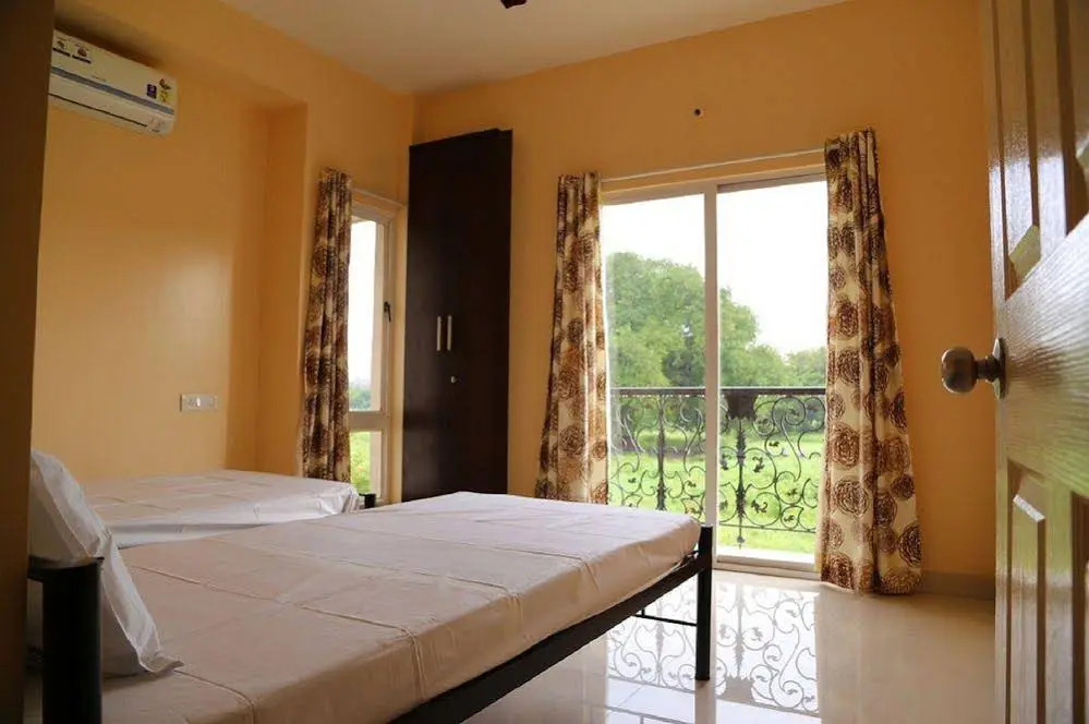 14 Square Magarpatta - Bhosale Nagar