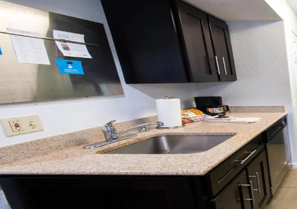Hyatt House LAX Manhattan Beach