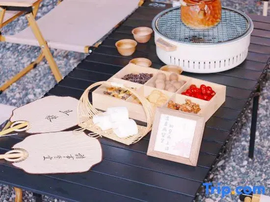 Zhenshan Linghai Hillowav Homestay (Tannan Bay Beach)