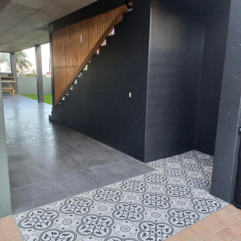 Le Bezz Guesthouse