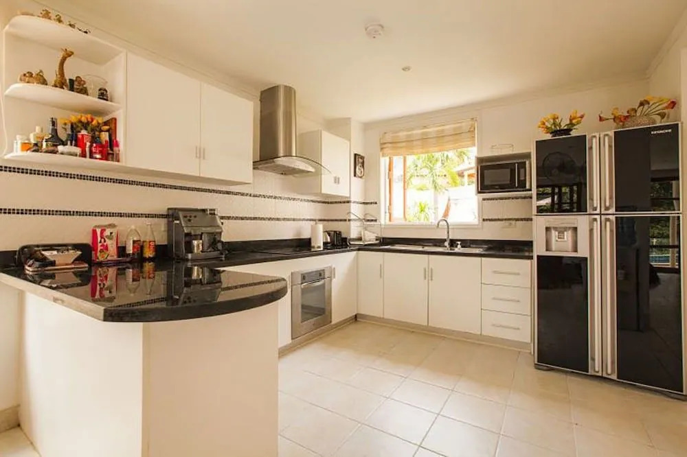 Samui Smile House Villa-3 Bedrooms With Private Pool