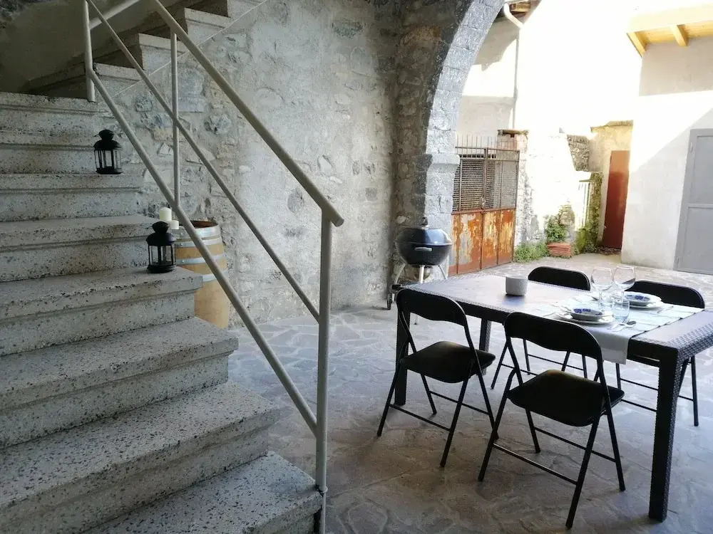IseoLakeRental - Hill Apartments