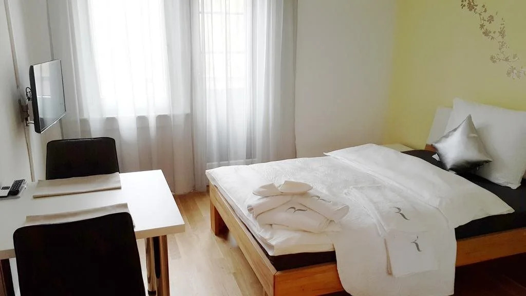 Residence Serviced House
