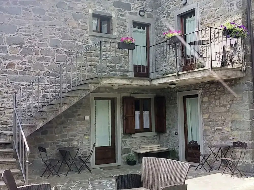Refreshing Holiday Home With Pool, Garden, Tennis Court, BBQ