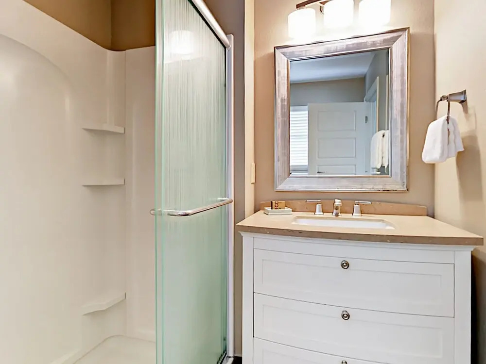 1804 Picton Lane Home 2 Bedrooms 2 Bathrooms Home