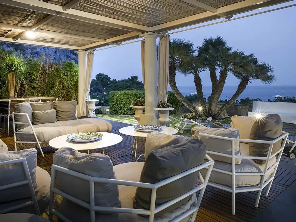 LHP Suite Posillipo