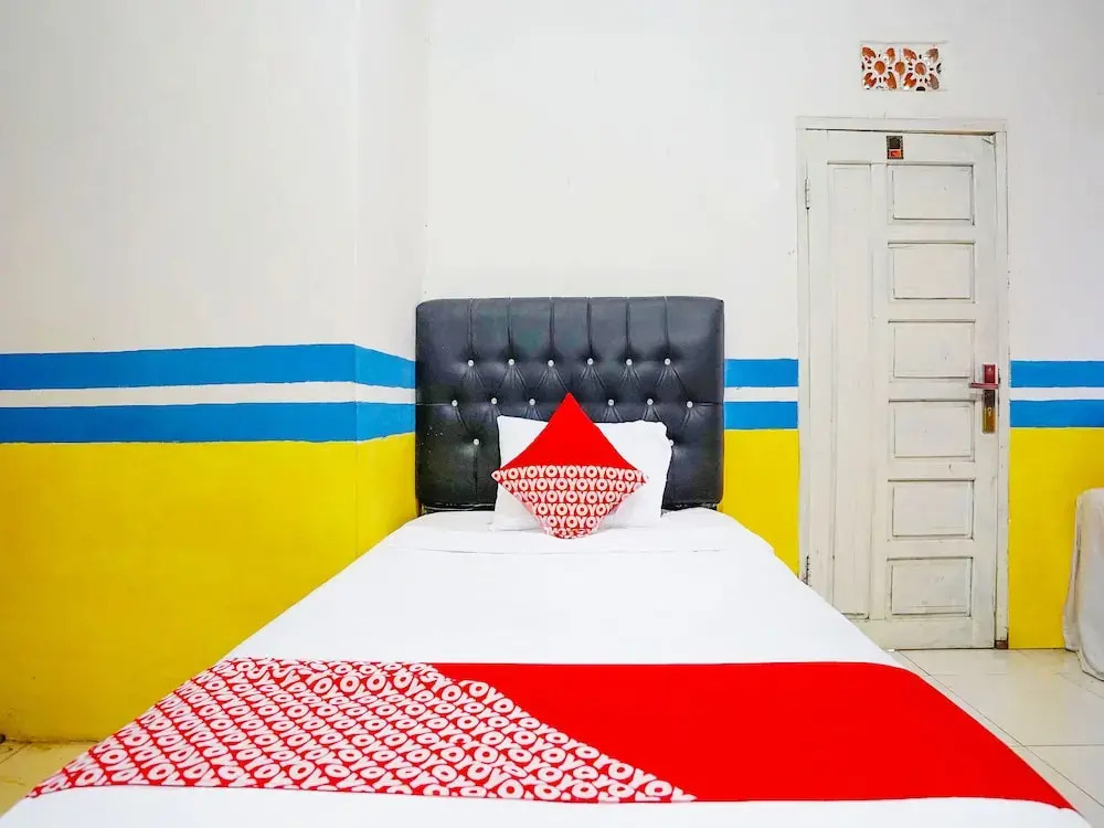 Hotel Perdana Syariah by OYO Rooms