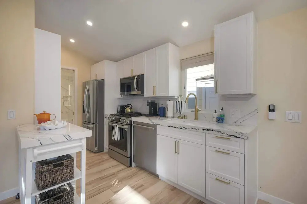 Monarch Cove - Unit C  For 4ppl