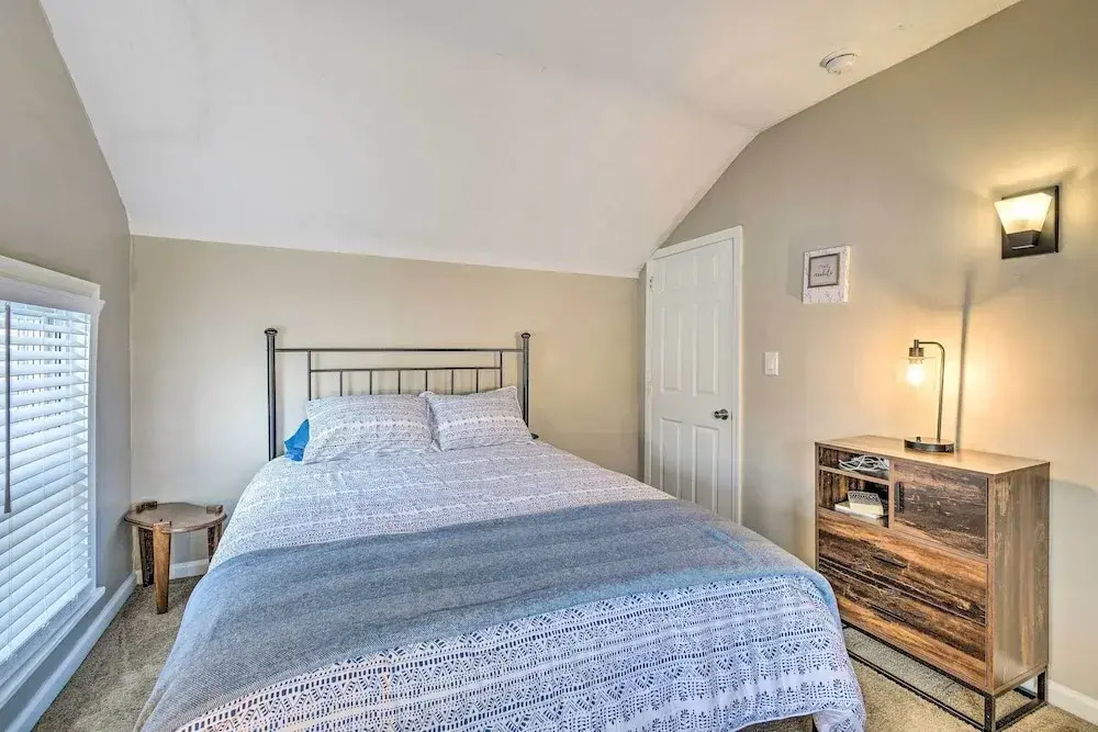 Walk to Parks & Dining: Cozy Canandaigua Home!
