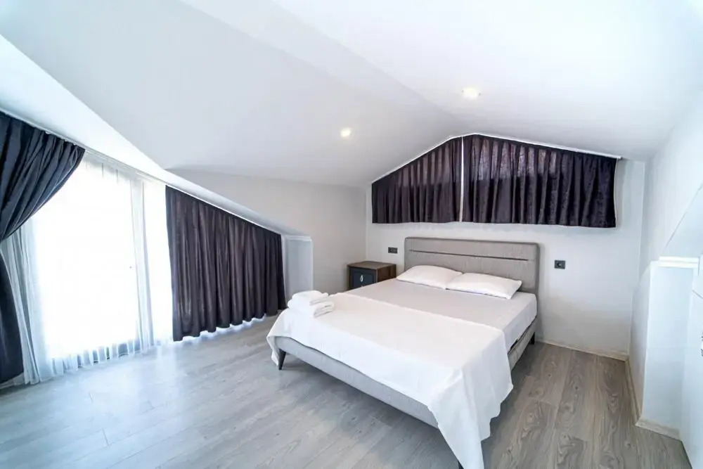 House With Private Pool and Backyard in Fethiye