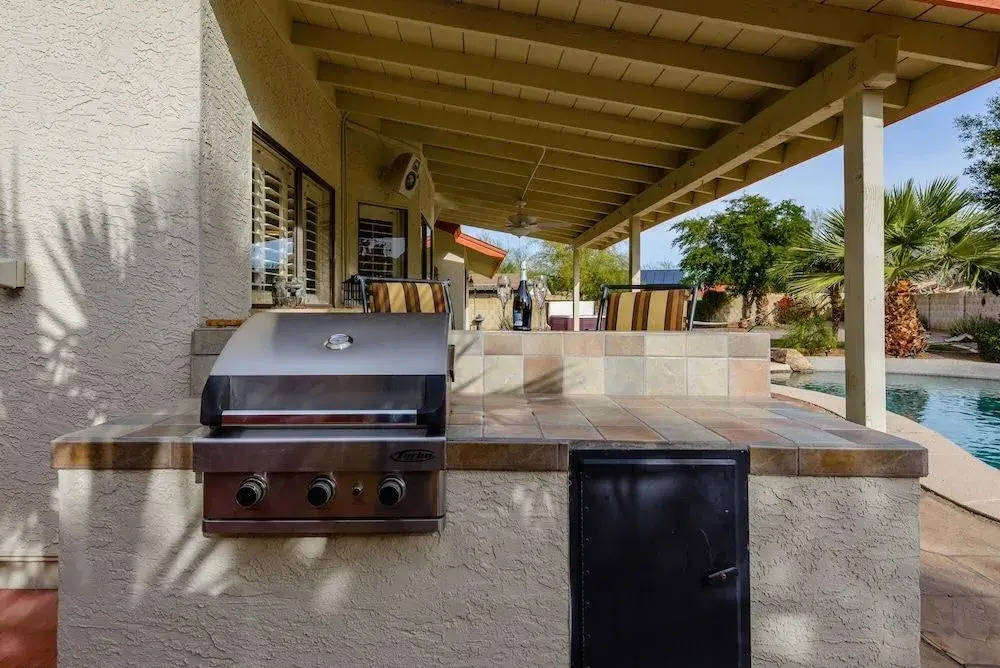 Casa Willow 4 Bedroom Home by RedAwning