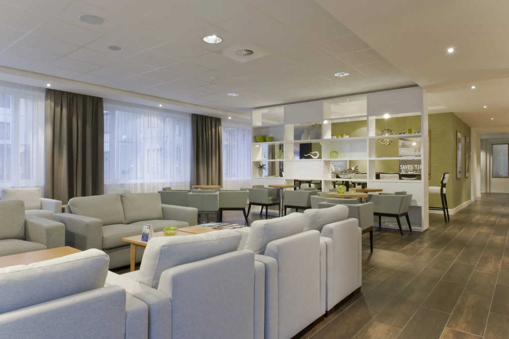 Holiday Inn Express Amsterdam - Schiphol by IHG