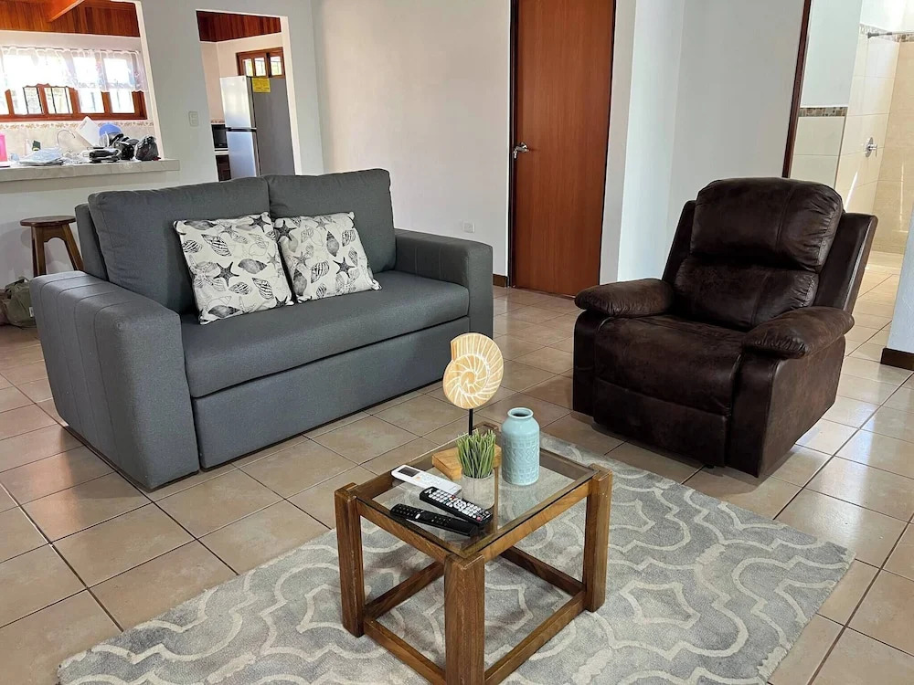 Charming 3-bedroom House Rental in Paquera, Costa Rica