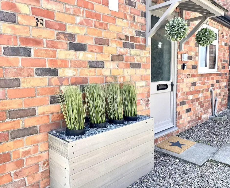 Central Ellesmere -sleeps2 - Parking - Petfriendly