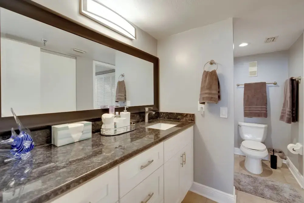 Remarkable Hudson Condo w/ Coastal Views!