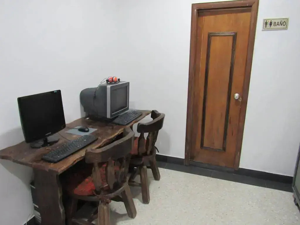Hostal Internacional - Hostel