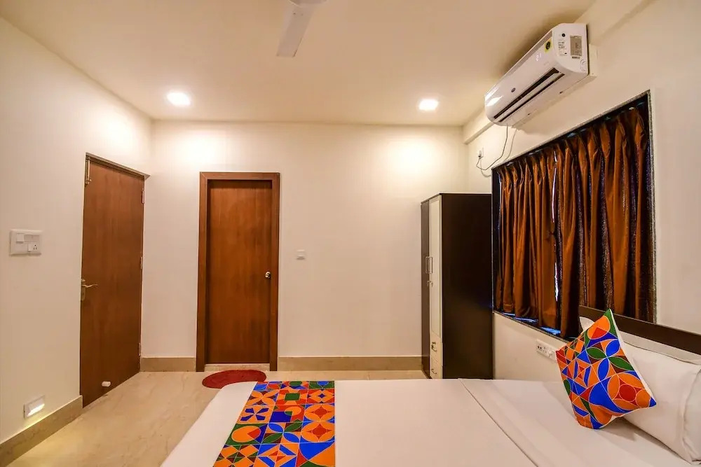 Fabhotel Moubani Residency