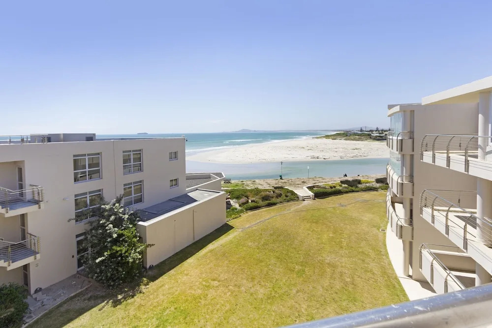 Lagoon Beach 302A by HostAgents