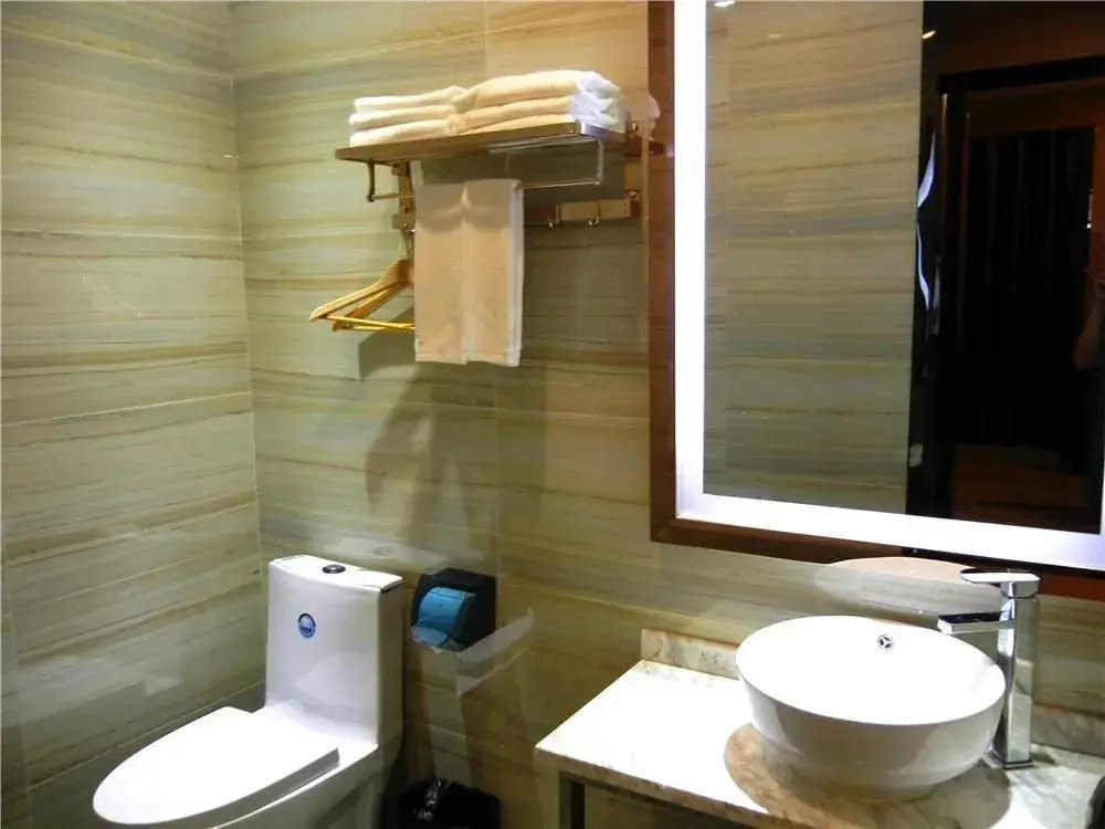 Junri Holiday Hotel