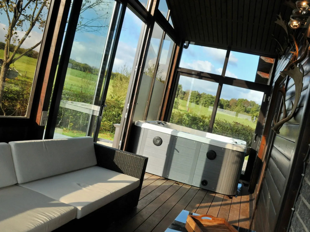 Chalet in Durbuy With Jacuzzi & Garden