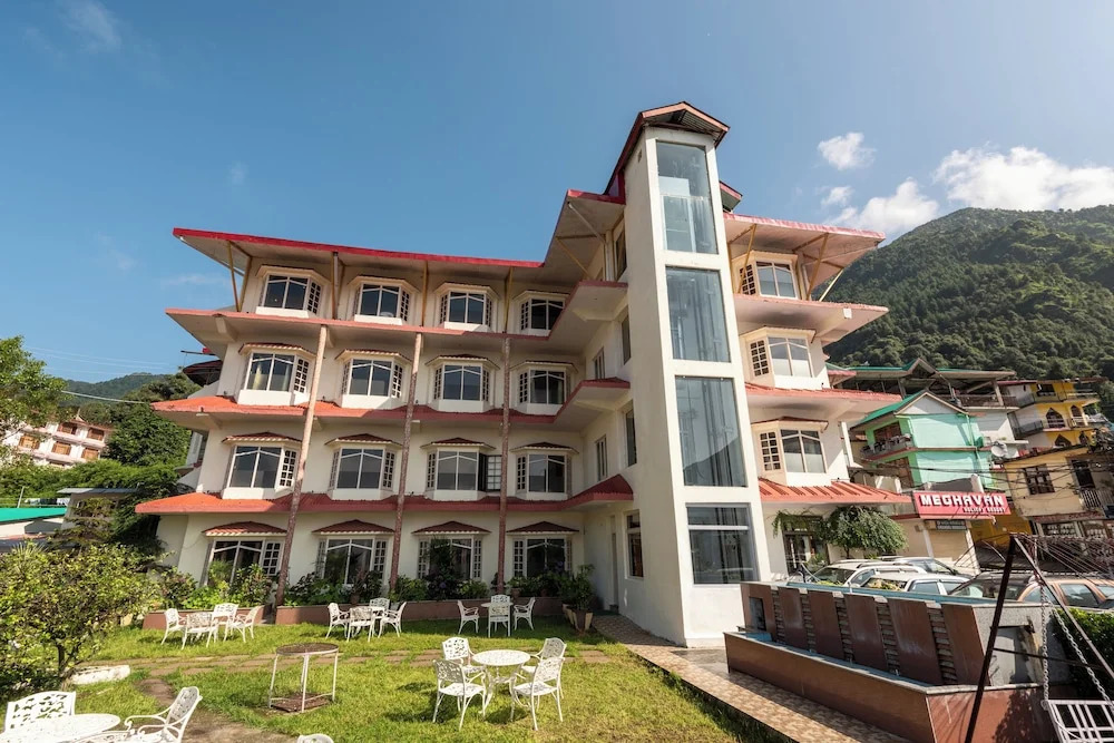 Meghavan Resort By DLS Hotels
