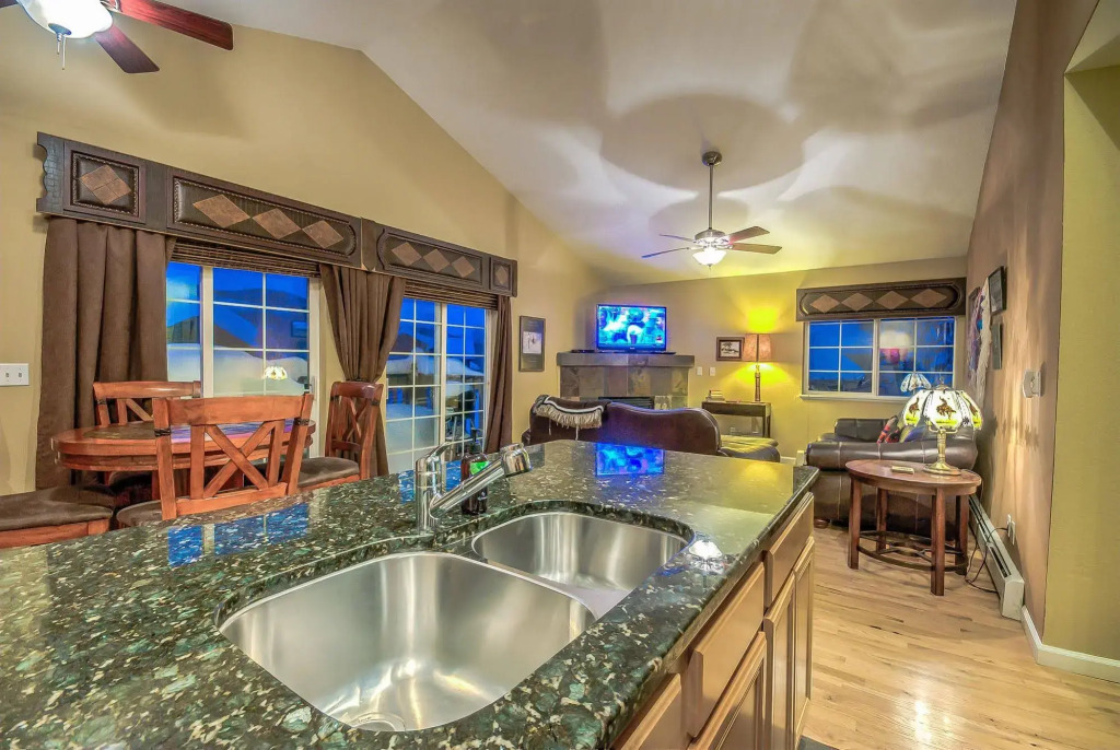 The Villas At Walton Creek by Retreatia