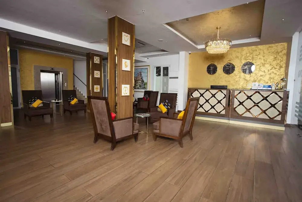 San Marino Hotel
