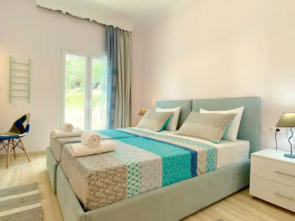 NISSAKI SUNLIGHT by Sealand Villas