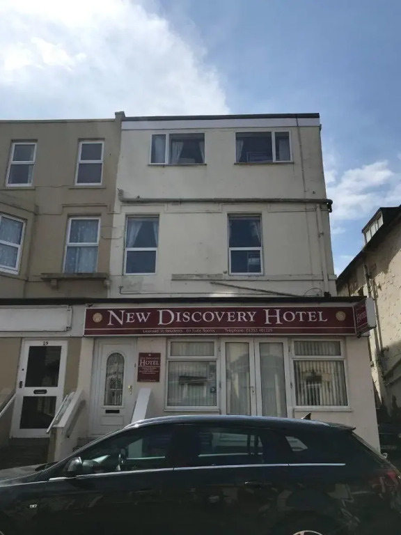 MyRoomz New Discovery Hotel