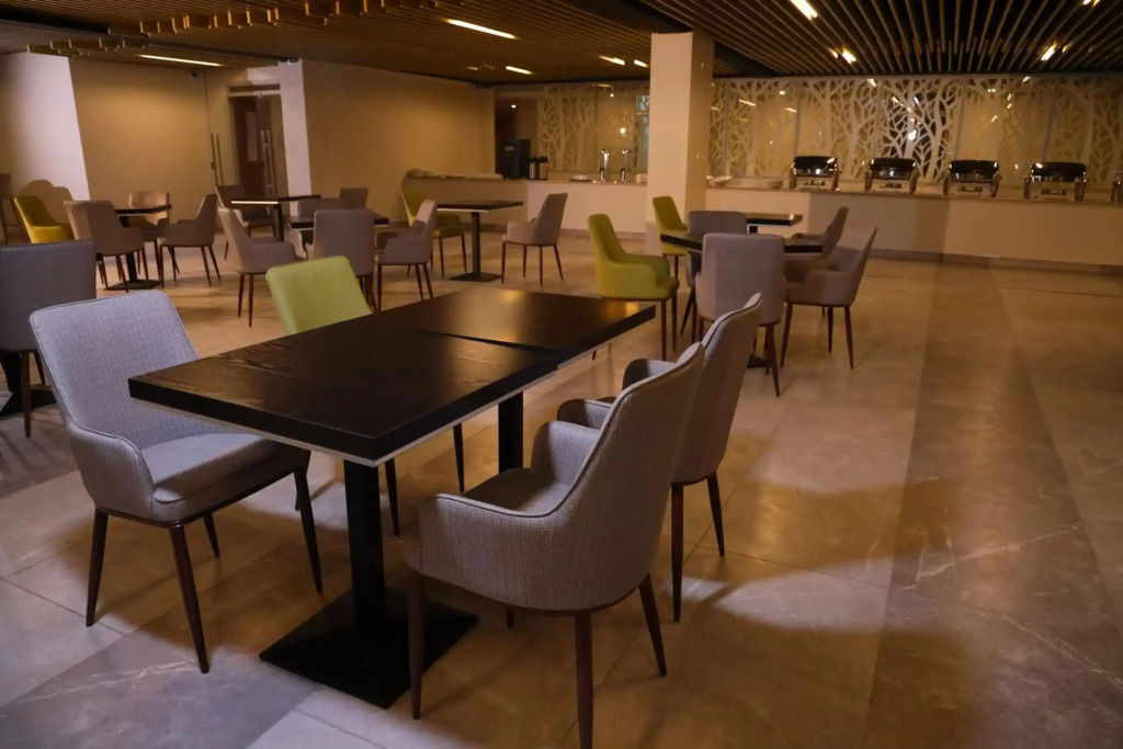Отель PrideInn Plaza Nairobi Airport