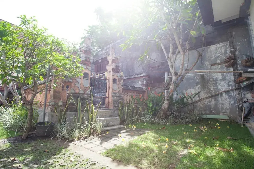 ChiCha House