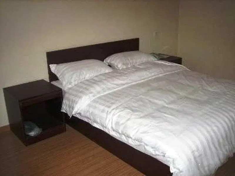 All-Right Hotel