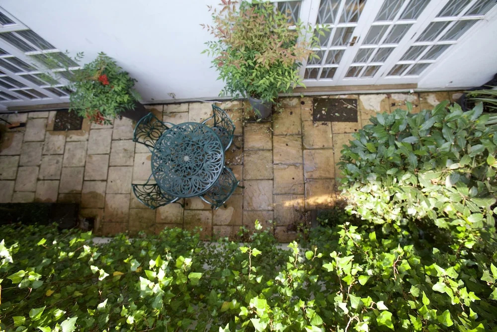 A Place Like Home - Two Bedroom Flat near Gloucester Road