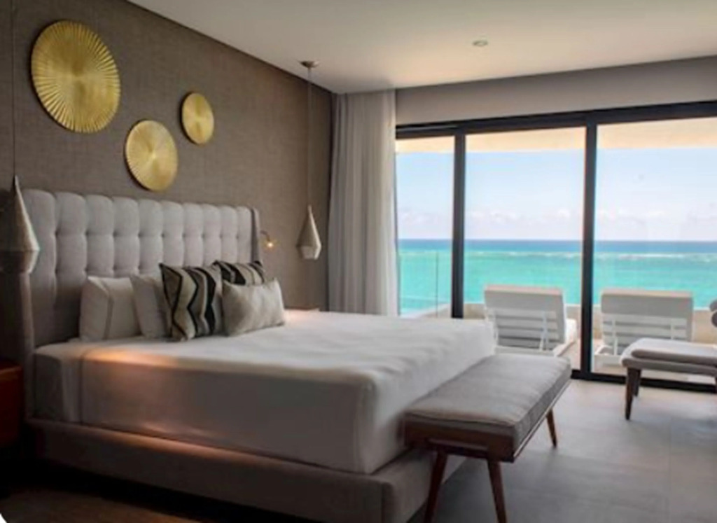Epic Travelers Ocean Front AlI Inclusive - Puerto Morelos by Go Travel Club